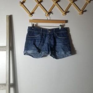 LEVIS JUNIOR'S JEAN SHORTS SIZE 3 (PLEASE SEE ACTUAL MEAUREMENT-RUN LARGER